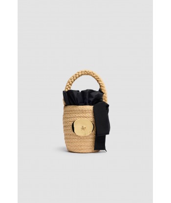 Iconic bucket bag in raffia votre restaurant rapide dans 