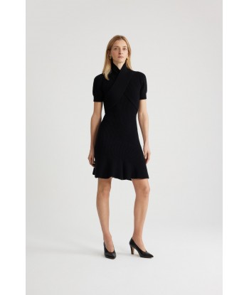 Wrap front dress in sustainable wool and cashmere plus qu'un jeu 