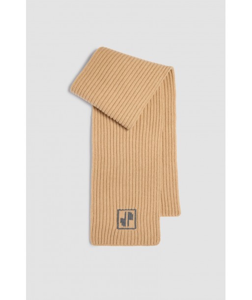 JP scarf in sustainable wool and cashmere ou a consommer sur place