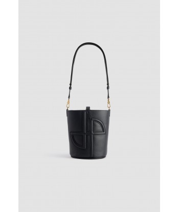 Small JP bucket bag in leather brillant des détails fins