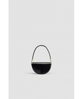 Le Petit Patou bag in leather ouvre sa boutique