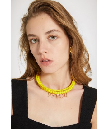 Patou coloured glass-bead necklace en linge